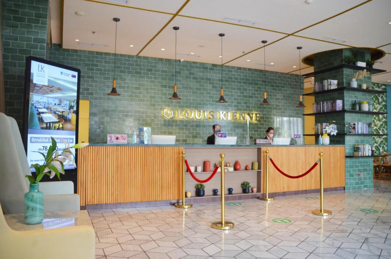 Louis Kienne Hotel Pemuda Семаранг Экстерьер фото
